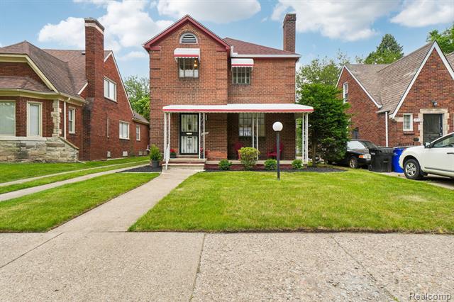 front view picture of 17321 Snowden Street, Detroit, MI. 48235