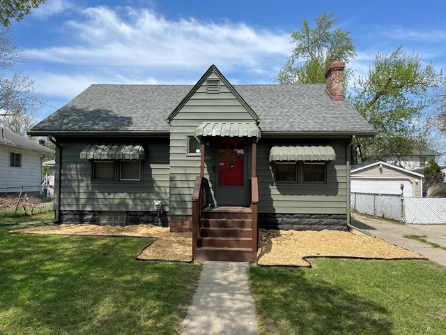 front view picture of 2314 Begole Street, Flint, MI. 48504
