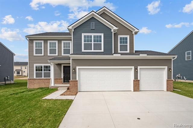 front view picture of 54631 Heron Circle, New Baltimore, MI. 48047