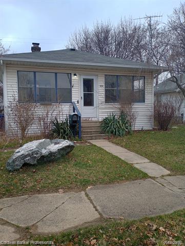 front view picture of 1928 Cartier Street, Flint, MI. 48504