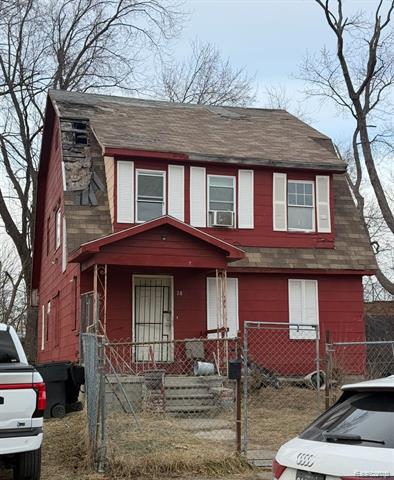 front view picture of 28 W Montana Street, Highland Park, MI. 48203