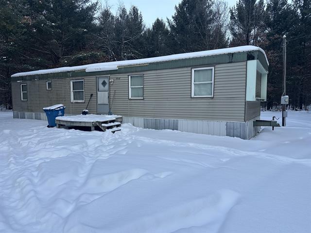 front view picture of 2018 W 44Th Street, Baldwin, MI. 49304