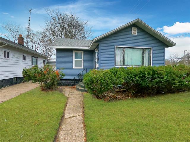 front view picture of 1892 Wood Street, Muskegon, MI. 49442