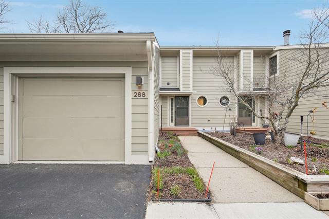 front view picture of 288 Whitlock Street, Saline, MI. 48176