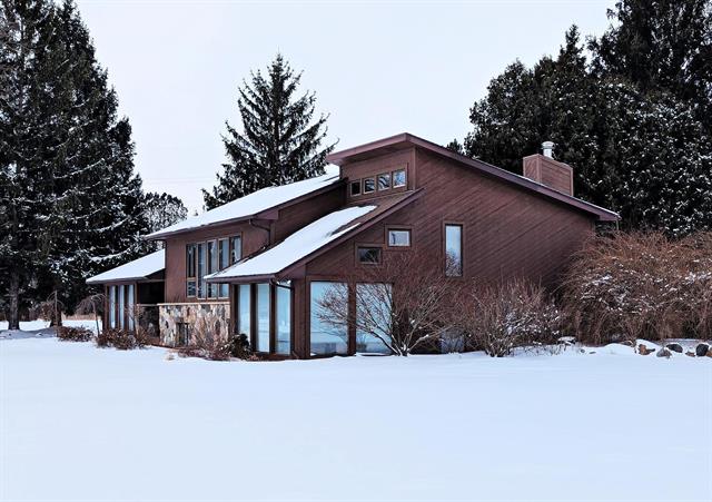 front view picture of 6436 Santa Fe Trail, Flint, MI. 48532