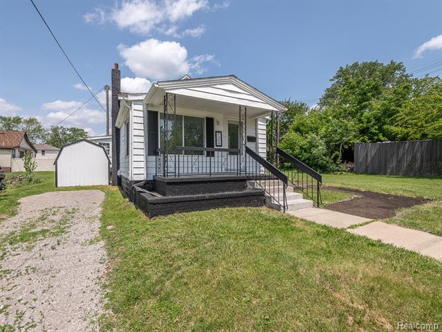 front view picture of 1309 Wood Street, Monroe, MI. 48161
