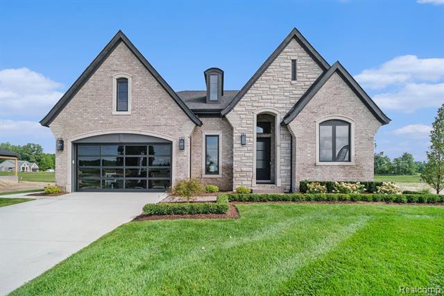 front view picture of 13909 Arthur, Washington, MI. 48094
