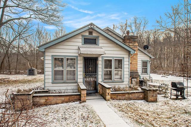 front view picture of 6253 Harrison Street, Coloma, MI. 49038