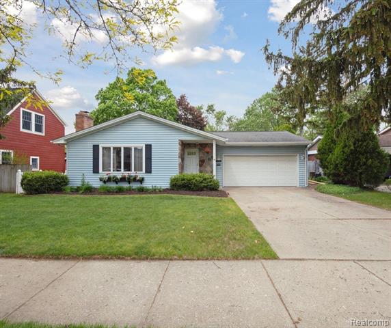 front view picture of 232 Mont Eagle St, Milford, MI. 48381