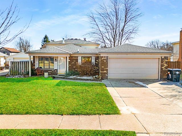 front view picture of 22273 Collette Street, Trenton, MI. 48183