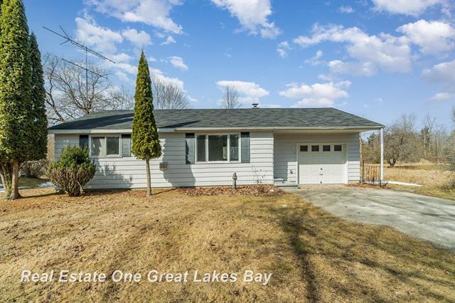 front view picture of 1244 S Us-23 Highway, Tawas City, MI. 48763