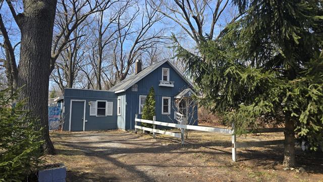 front view picture of 2965 Valley Street, Muskegon, MI. 49444
