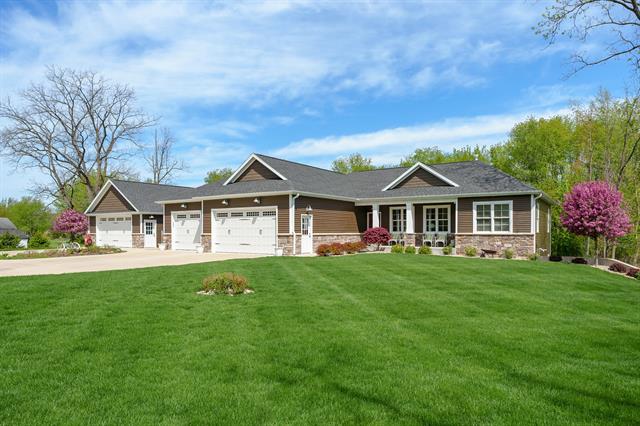 front view picture of 23174 72Nd Avenue, Lawton, MI. 49065