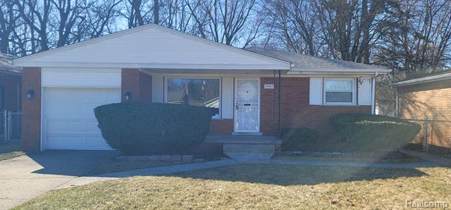front view picture of 24421 Pembroke Avenue, Detroit, MI. 48219
