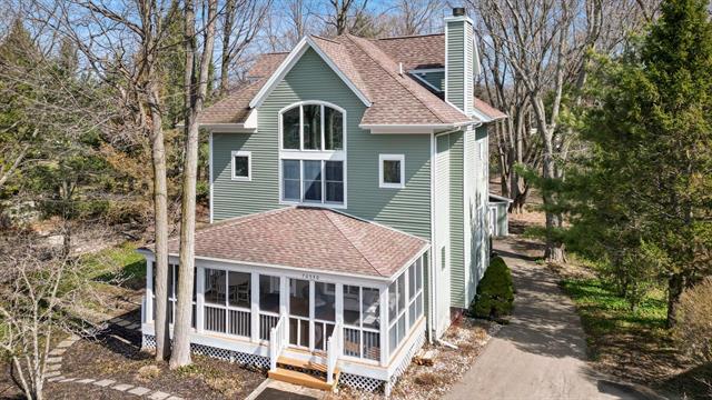 front view picture of 76540 Jordyn Lane, South Haven, MI. 49090