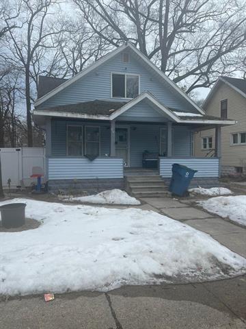 front view picture of 2217 Jefferson Street, Muskegon, MI. 49444