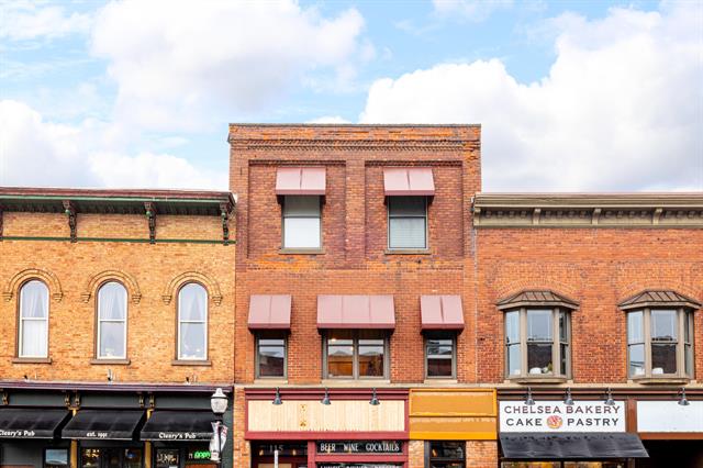 front view picture of 115 S Main Street, Chelsea, MI. 48118