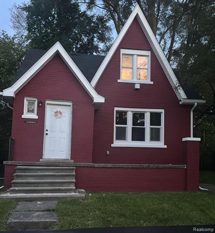 front view picture of 13332 Maiden Street, Detroit, MI. 48213