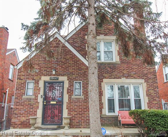front view picture of 20447 Packard Street, Detroit, MI. 48234