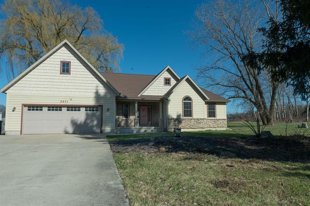 front view picture of 3271 Kerlikowske Road, Coloma, MI. 49038
