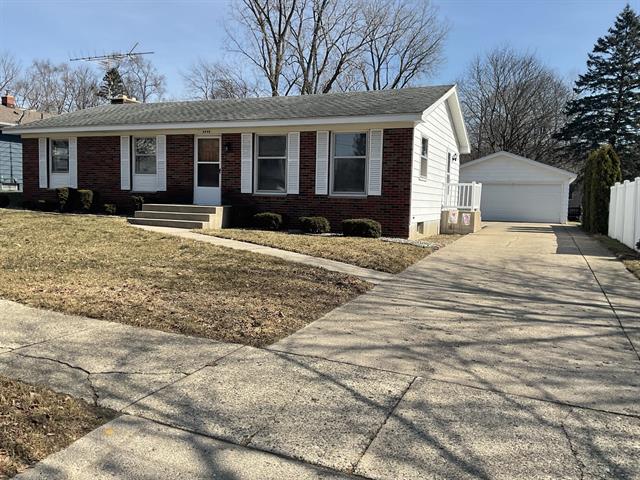 front view picture of 3440 Williamson Avenue Ne, Grand Rapids, MI. 49525