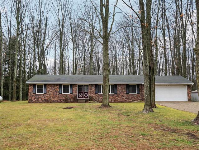 front view picture of 3200 S 27 Road, Boon, MI. 49618