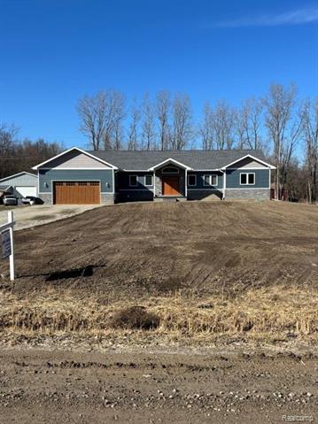 front view picture of 27500 Bredow Avenue, Romulus, MI. 48174