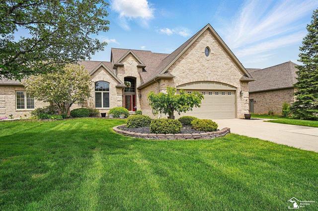 front view picture of 944 St. James Park Avenue, Monroe, MI. 48161