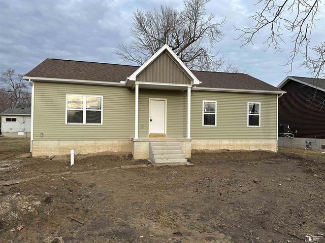 front view picture of 4376 6Th Street, Newport, MI. 48166