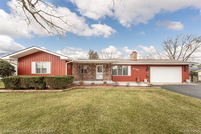 front view picture of 9150 Hamburg Road, Brighton, MI. 48116