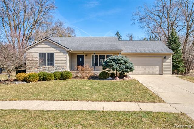front view picture of 189 Franklin Street, Webberville, MI. 48892