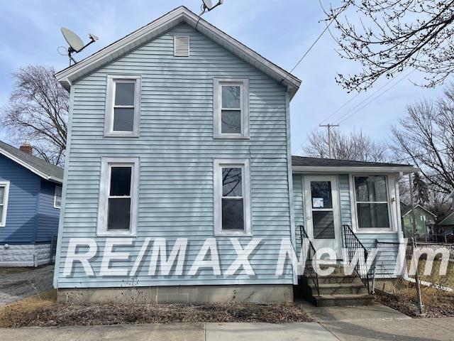 front view picture of 115 S Sheridan Street, Bay City, MI. 48708