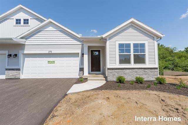 front view picture of 275 Hickory Valley Drive, Kalamazoo, MI. 49009