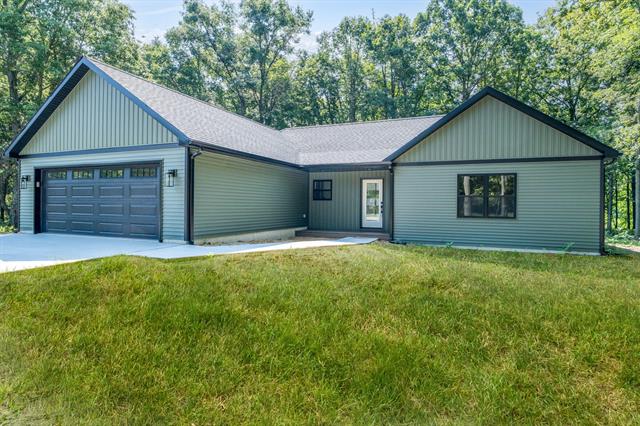 front view picture of 6897 Abbey Lane, Stanwood, MI. 49346