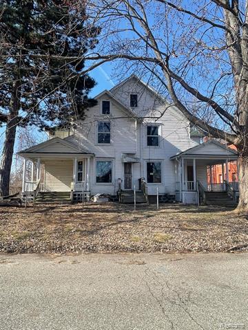 front view picture of 1028 Oak Street, Flint, MI. 48503