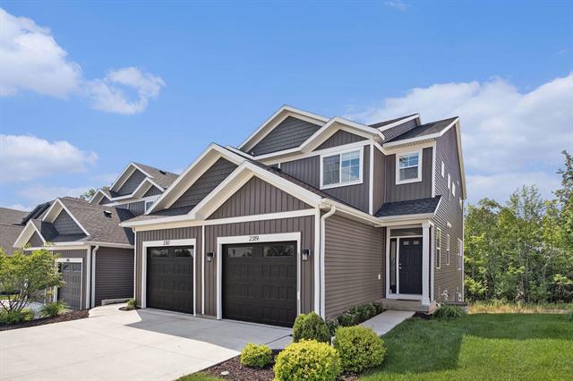 front view picture of 2319 Watertown Way, Grand Rapids, MI. 49505