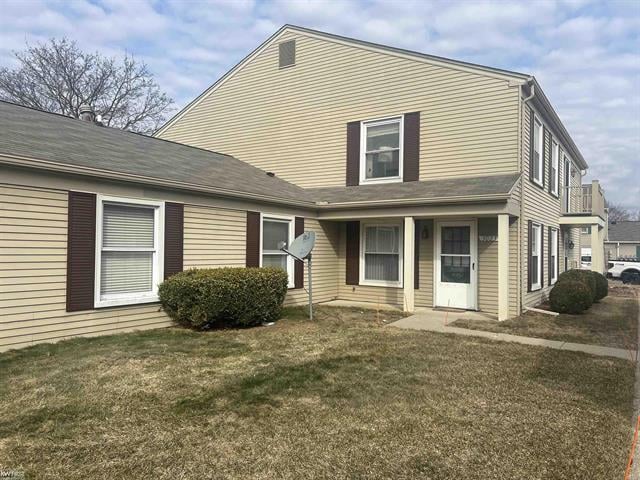 front view picture of 3023 Maplewood Court, Lake Orion, MI. 48360