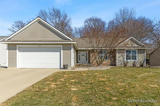 front view picture of 5890 Simon Drive Sw, Grandville, MI. 49418