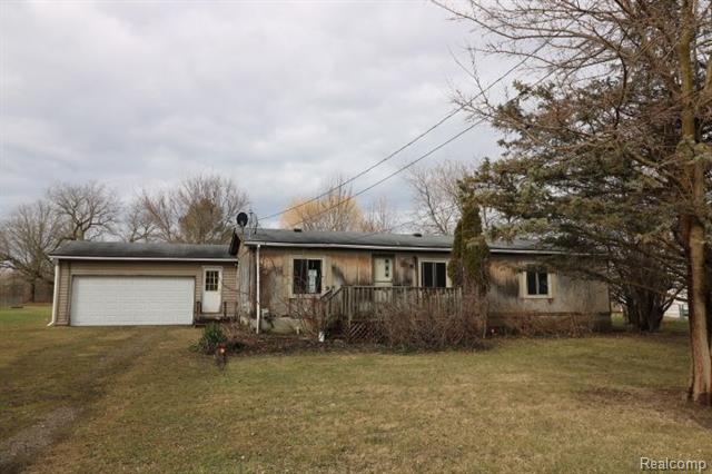 front view picture of 7464 Jennings Road, Swartz Creek, MI. 48473