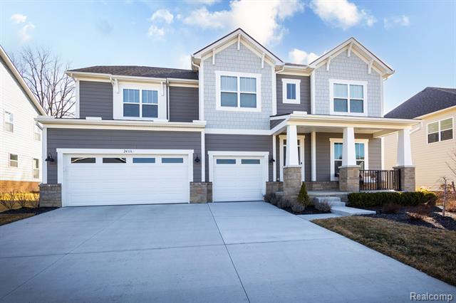 front view picture of 24316 Oak Ridge Boulevard, South Lyon, MI. 48178