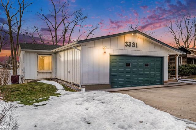 front view picture of 3391 Rolston Road, Fenton, MI. 48430