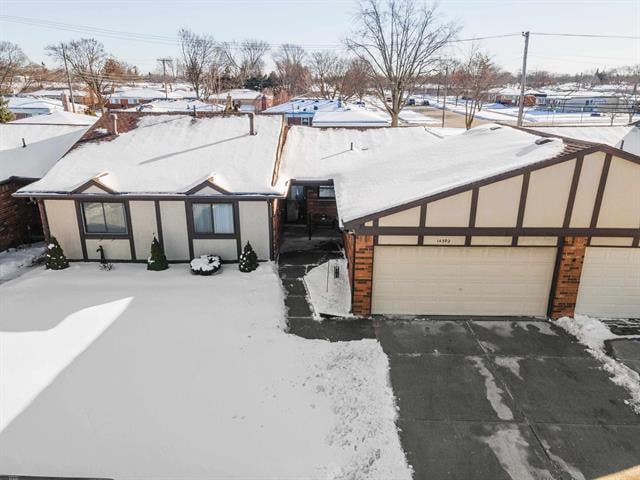 front view picture of 14392 E 14 Mile Road, Warren, MI. 48088