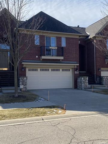 front view picture of 16714 Newbury Avenue, Macomb, MI. 48044
