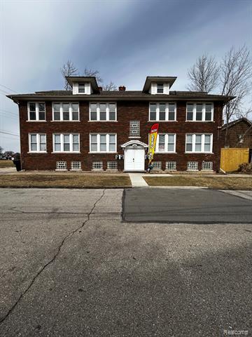 front view picture of 7941 Sylvester Street, Detroit, MI. 48214