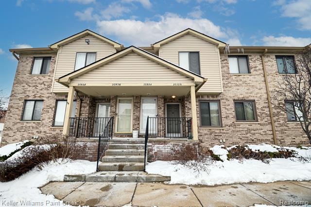 front view picture of 20926 Flora Street, Roseville, MI. 48066
