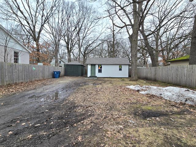 front view picture of 3212 5Th Street, Muskegon, MI. 49444