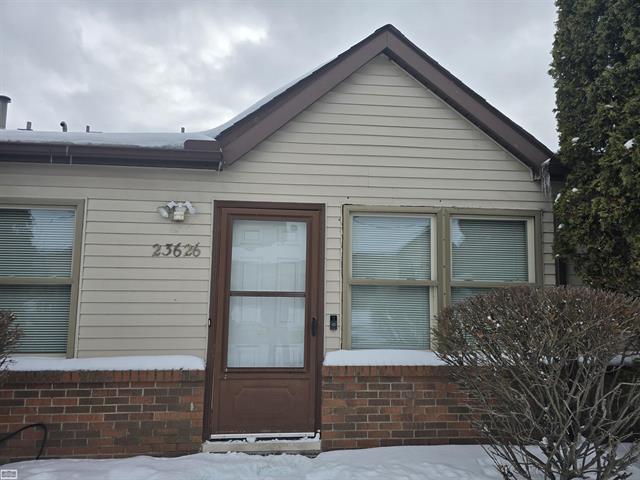 front view picture of 23626 Cottrell Street, Clinton Township, MI. 48035