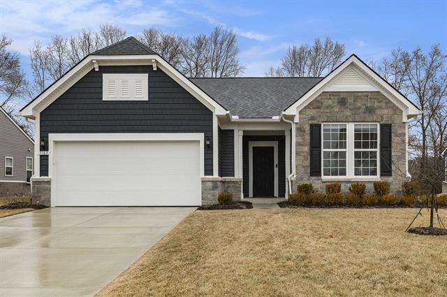 front view picture of 3369 Roslyn Drive, Ypsilanti, MI. 48197