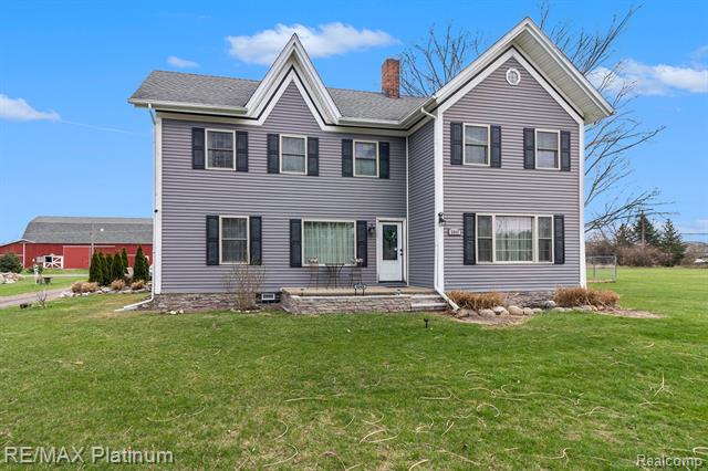 front view picture of 3342 Oak Grove Road, Howell, MI. 48855