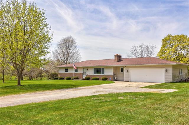 front view picture of 1107 N Block Road, Reese, MI. 48757